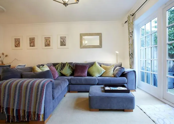 Vakantiehuis Spacious Stylish House,r/way Museum,parking,garden *