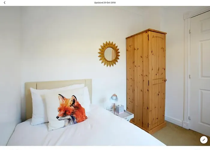 Spacious Stylish House,r/way Museum,parking,garden York